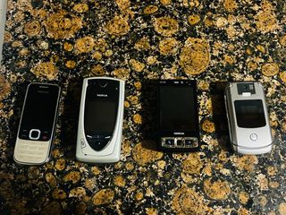 Lote de móviles antiguos Nokia y Motorola – Para