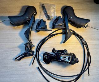 Grupo Shimano GRX 600/810 (2x11v)