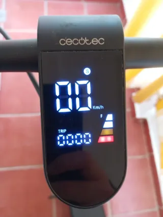 Patinete Eléctrico Cecotec Bongo D30 XL