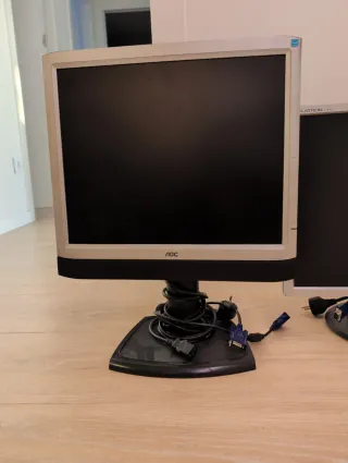 2 Pantallas AOC y LG TFT