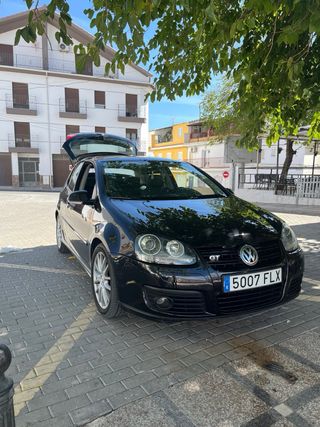Volkswagen Golf GT
