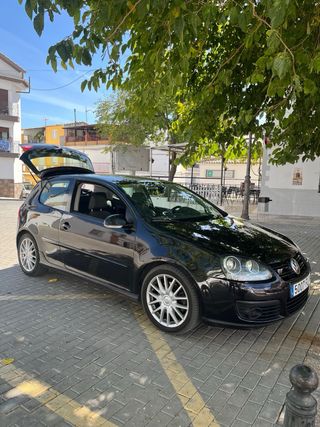 Volkswagen Golf GT