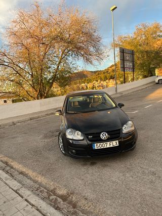 Volkswagen Golf GT