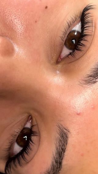 Servicio de extensiones de pestañas