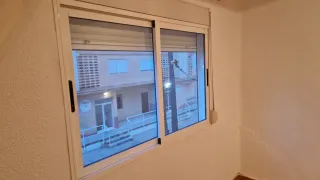 Ventanal corredero blanco