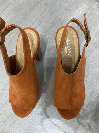 Zapato tacón Marypaz marrón