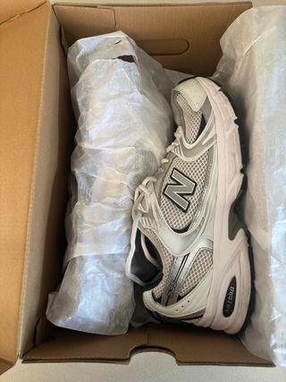 Zapatillas New Balance Mujer T.40.5 Plata/Blanco