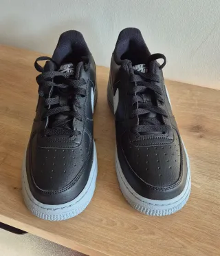 Zapatillas Nike Air Force. Nuevas con caja.