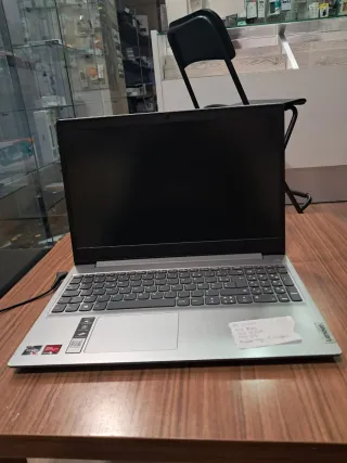 Portátil Lenovo R5 3500U 8GB RAM SSD 128GB HDD 1TB