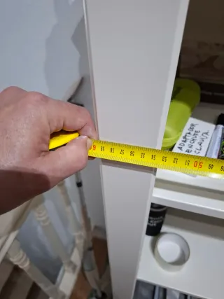 Estantería blanca de madera contrachapado. Regalo.