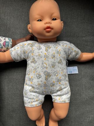 Muñecos Miniland Bebé  Precio por unidad