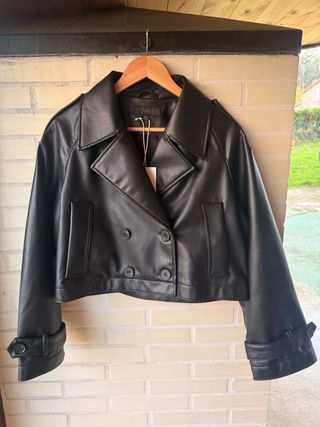 Trench Corto Zara Negro