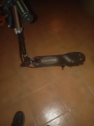 Patinete eléctrico plegable