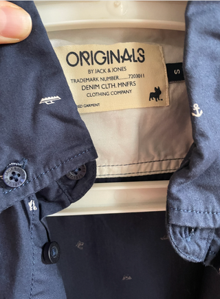 Camisa azul marino estampada hombre S