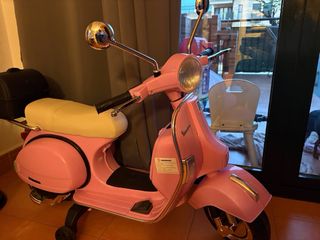 Moto Eléctrica Infantil Vespa Ros
