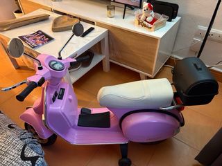 Moto Eléctrica Infantil Vespa Ros