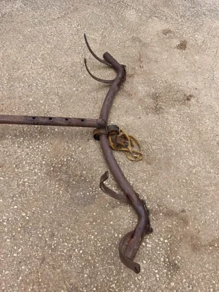 Arado antiguo de labranza