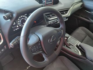 Lexus UX 250 H, nacional y en impecable estad 2022