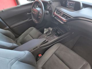 Lexus UX 250 H, nacional y en impecable estad 2022