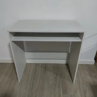 Mesa de escritorio blanco moderna