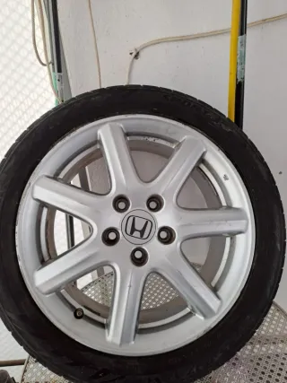 Llanta y Neumático Honda