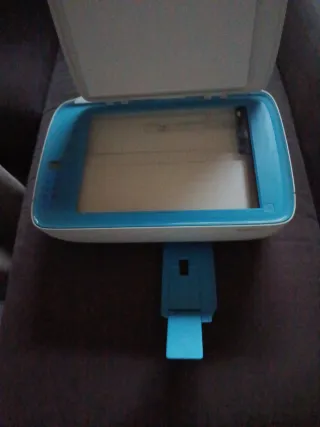 Impresora HP Azul y Blanca