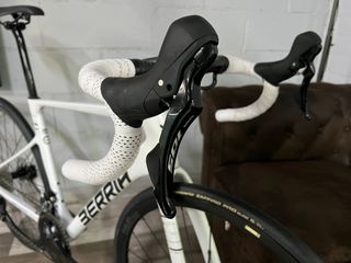 BERRIA BELADOR ELITE 105 2026