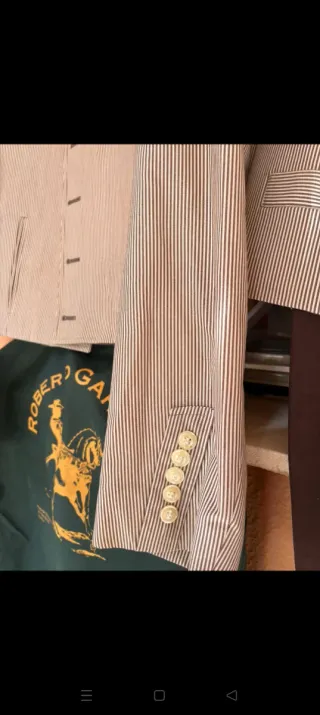 Traje corto Roberto Garrudo marrón y beige