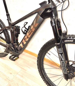 Bici Eléctrica Trek Rail Carbono 750W