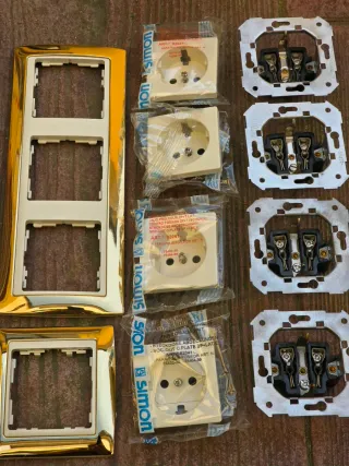 Mecanismos Simón 82 (Enchufes y Marcos)