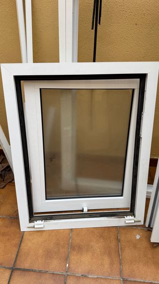 Puerta y Ventanas Aluminio Blanco de Climalit