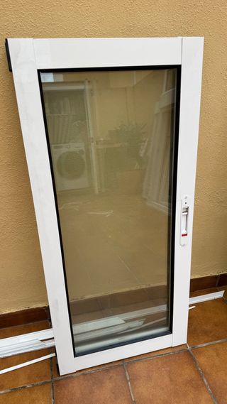 Puerta y Ventanas Aluminio Blanco de Climalit