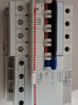 Interruttore M/D BTicino C50 F84A/50 400 v