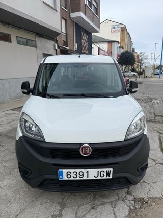 FIAT Doblò 2015,doble puerta lateral