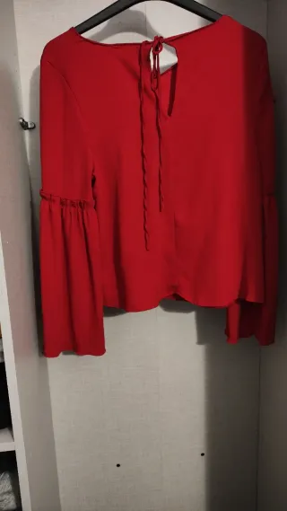 Blusa Bershka Roja Manga Campana