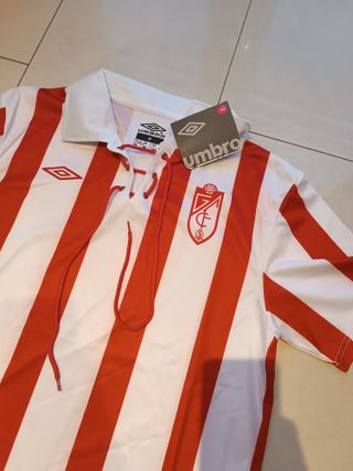Camiseta Granada Retro 75 Aniversario Umbro