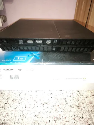 PS4 Jet Black 1TB