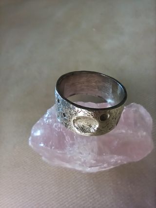 Anillo de plata con diseño