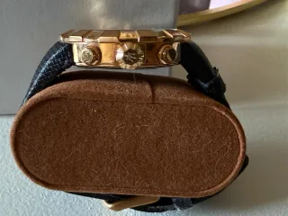 Reloj Maserati de acero dorado y correa de Piel Ne