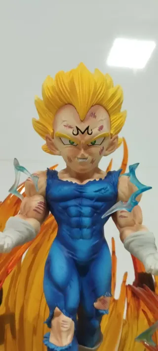 Figura Majin Vegeta Dragon Ball Z