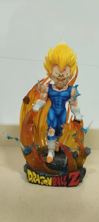 Figura Majin Vegeta Dragon Ball Z