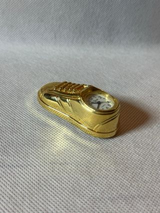 Orologio Vintage a forma di scarpa dorata