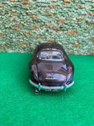 Mercedes-Benz 300 SL Roadster – 1954 – Escala 1:18