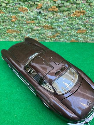 Mercedes-Benz 300 SL Roadster – 1954 – Escala 1:18