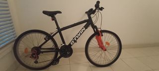Bicicleta Montaña Infantil B'TWIN Negra