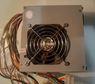 Fuente Alimentación PC Seventeam ST-250AK