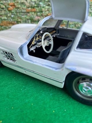 Mercedes-Benz 300 SL Roadster – 1954 – Escala 1:18