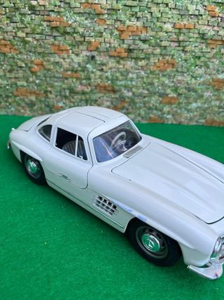Mercedes-Benz 300 SL Roadster – 1954 – Escala 1:18