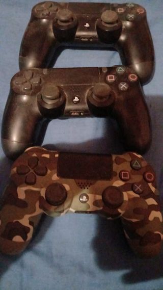 PS4 1TB + 3 Mandos + 5 Juegos