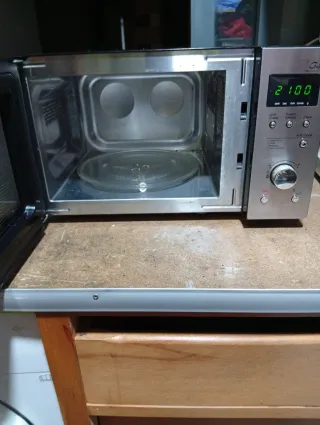 Microondas WINIA Plata